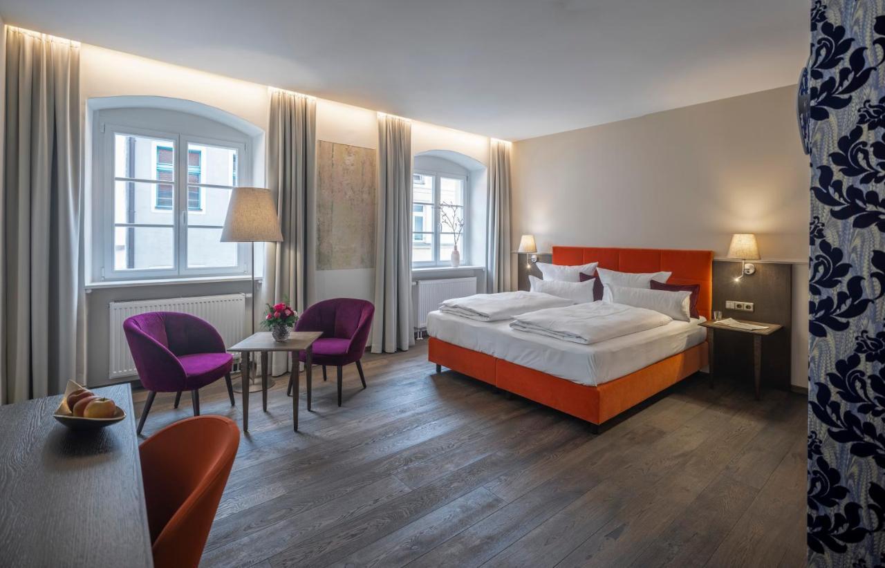 Altstadthotel Der Patrizier Regensburg Kültér fotó